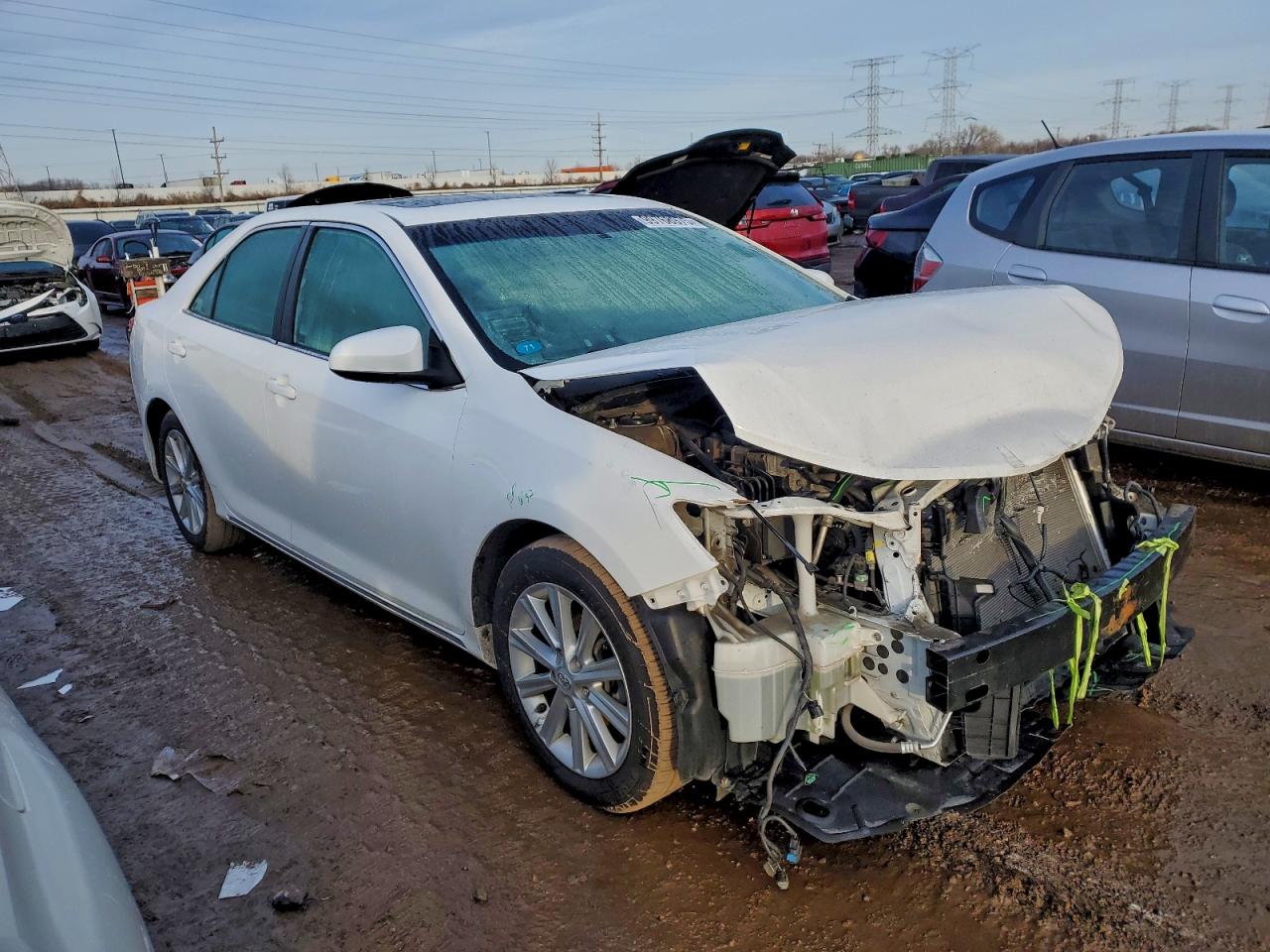 Toyota Camry L Image 3