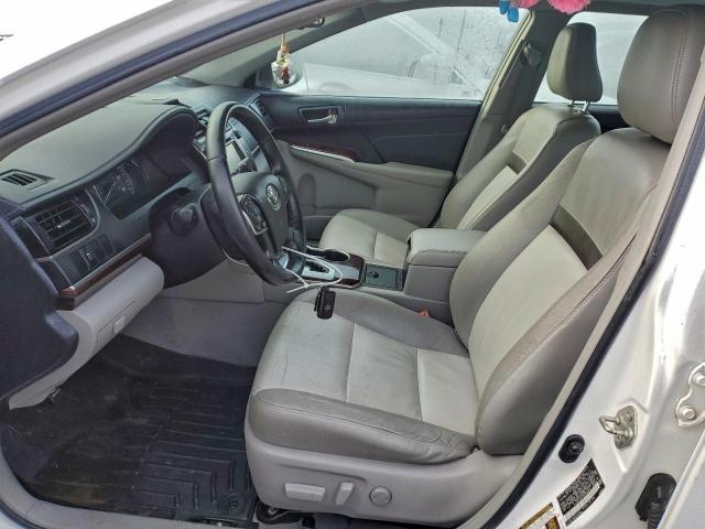 Toyota Camry L Image 4