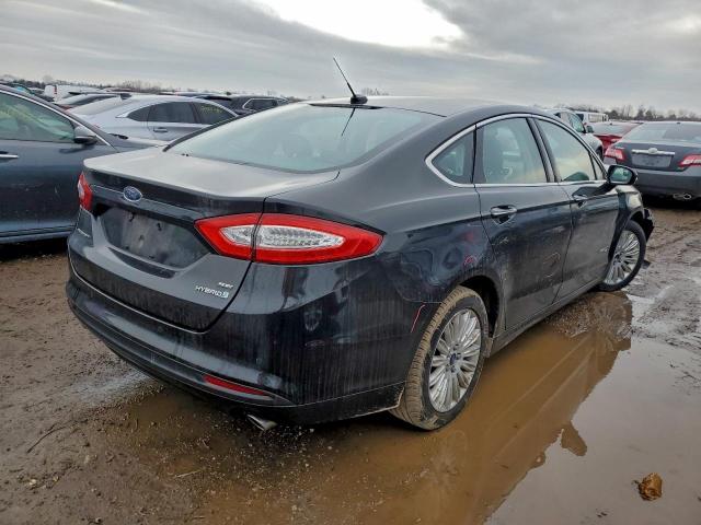 Ford Fusion Se Hybrid Image 3
