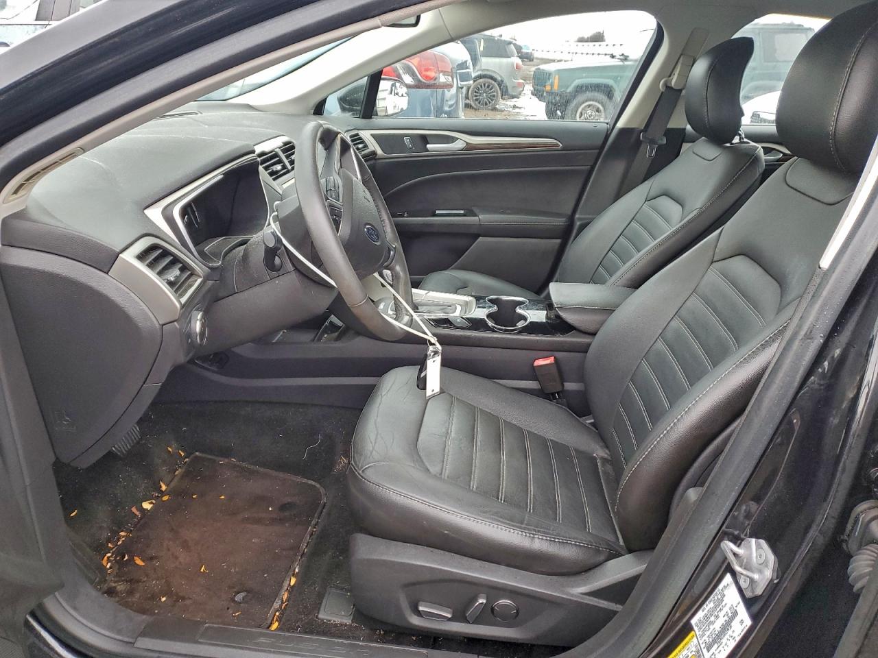 Ford Fusion Se Hybrid Image 4