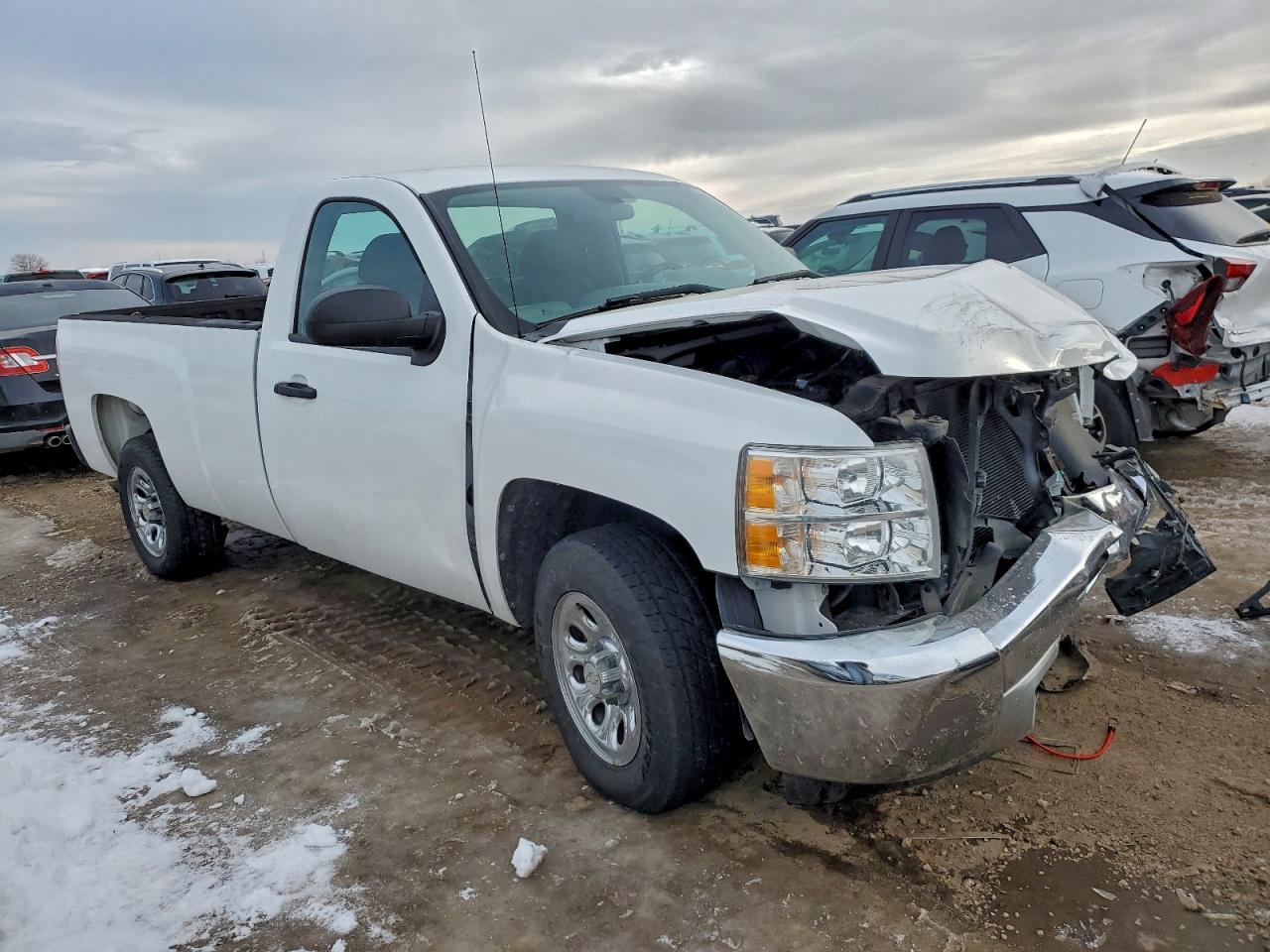 Chevrolet Silverado C1500 Image 4
