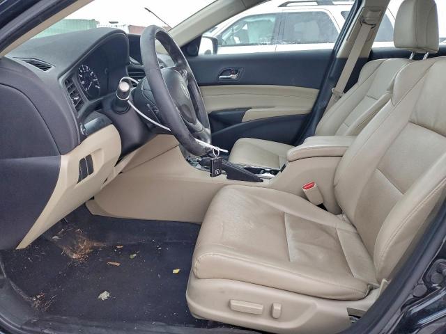 Acura ILX Hybrid Tech Image 12