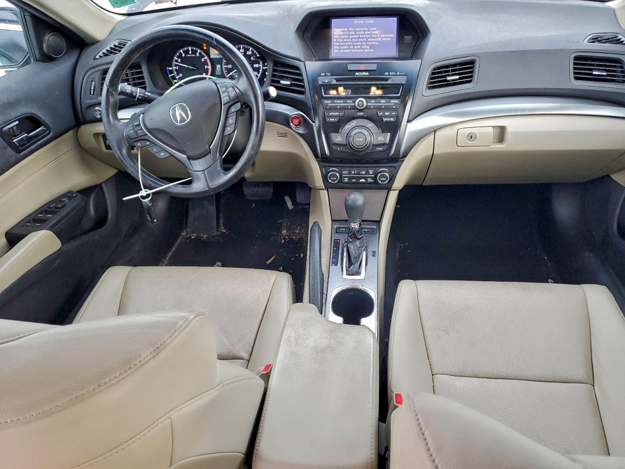 Acura ILX Hybrid Tech Image 10