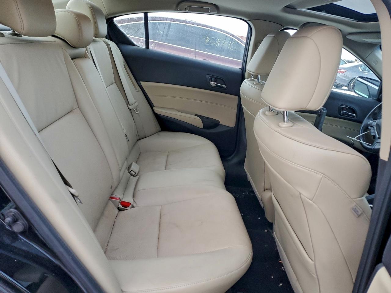 Acura ILX Hybrid Tech Image 7