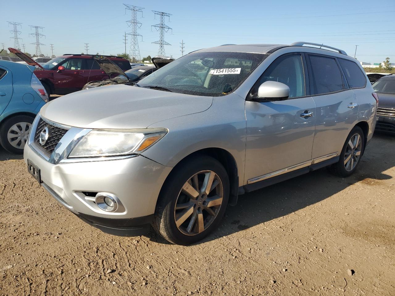 Nissan Pathfinder S Image 1