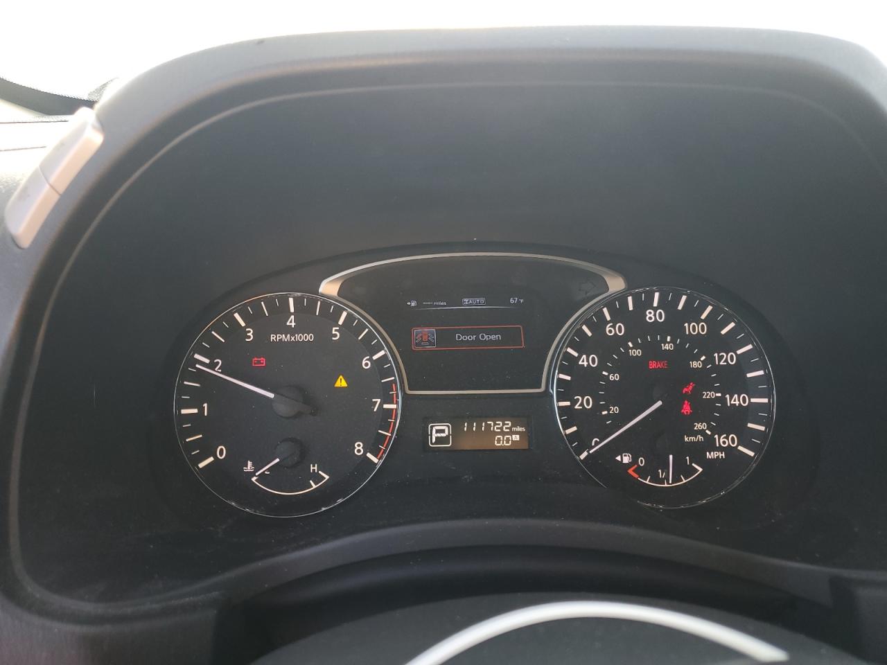 Nissan Pathfinder S Image 12