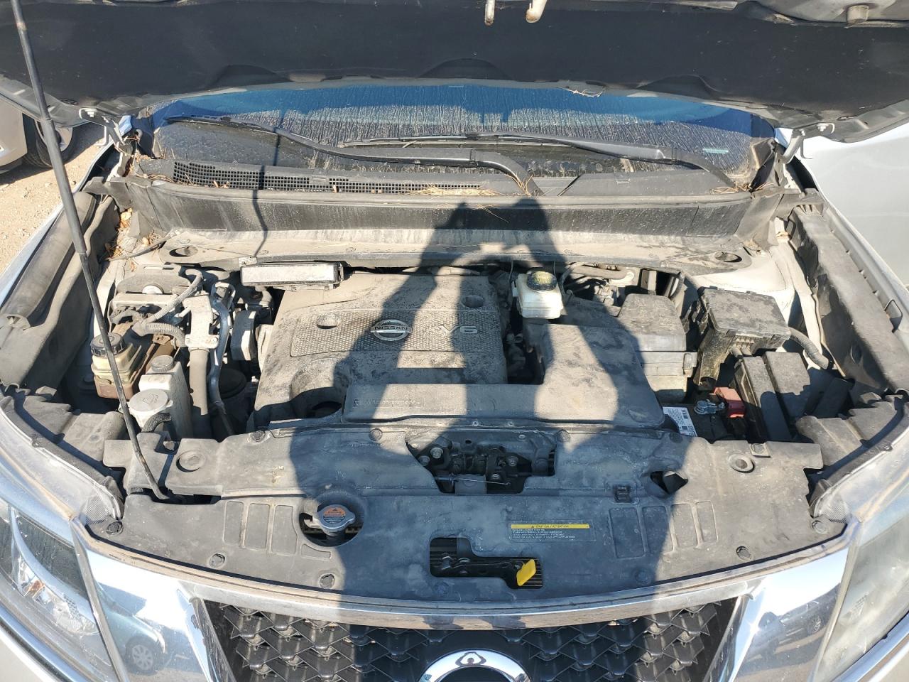 Nissan Pathfinder S Image 11