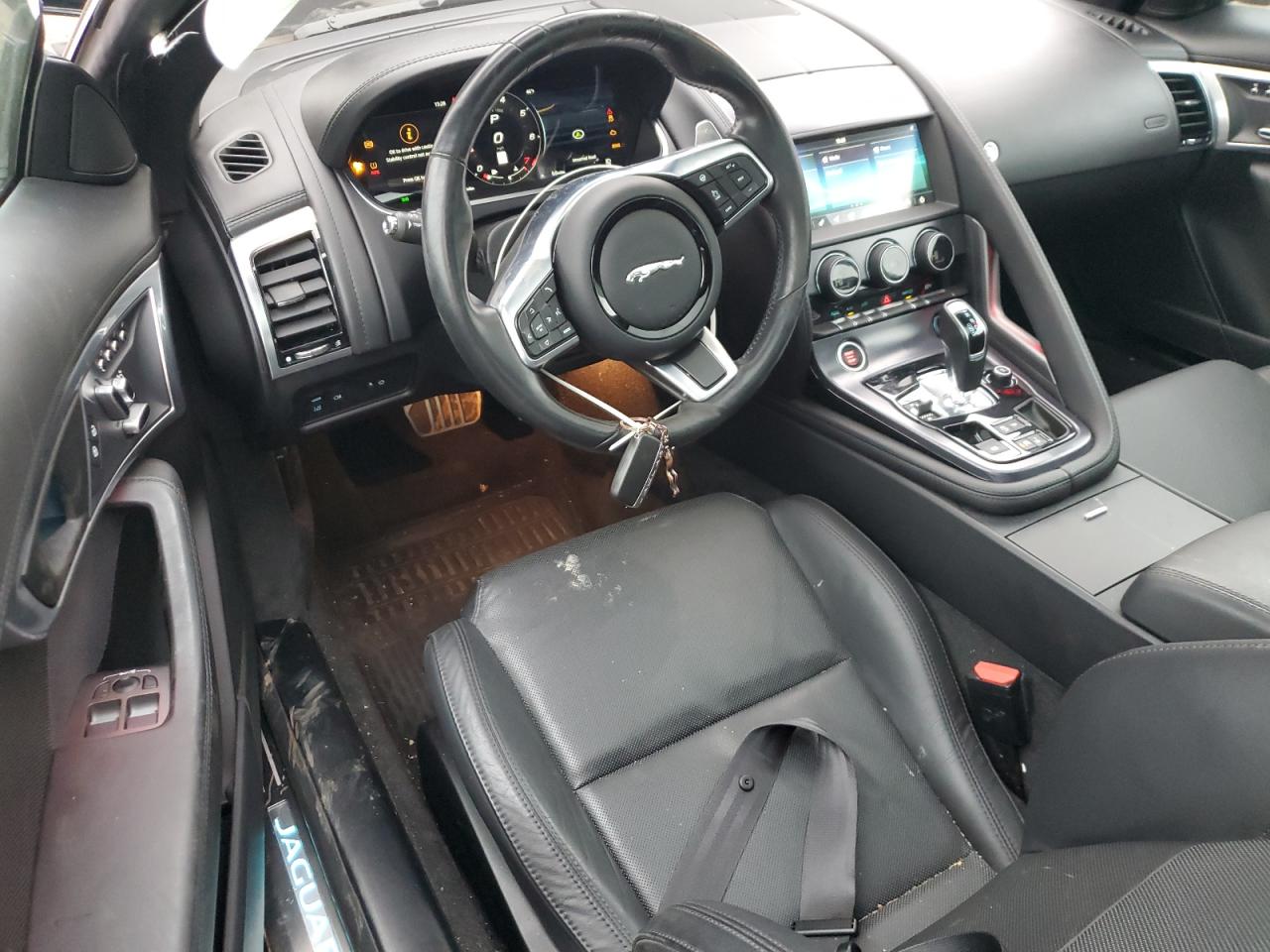 Jaguar F-TYPE R Dynamic Image 8