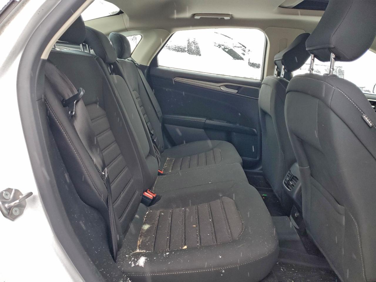 Ford Fusion Se Image 10