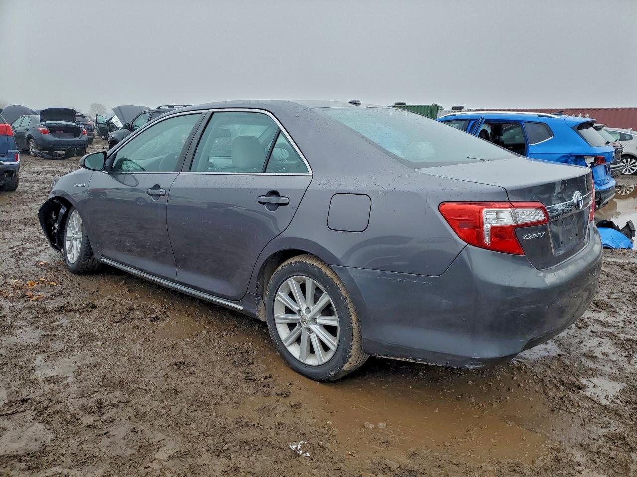 Toyota Camry Hybrid Image 5