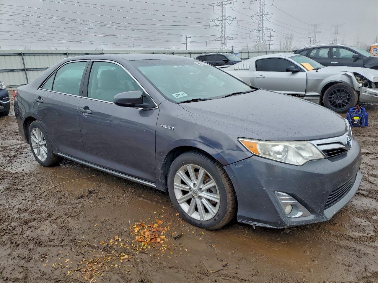 Toyota Camry Hybrid Image 7