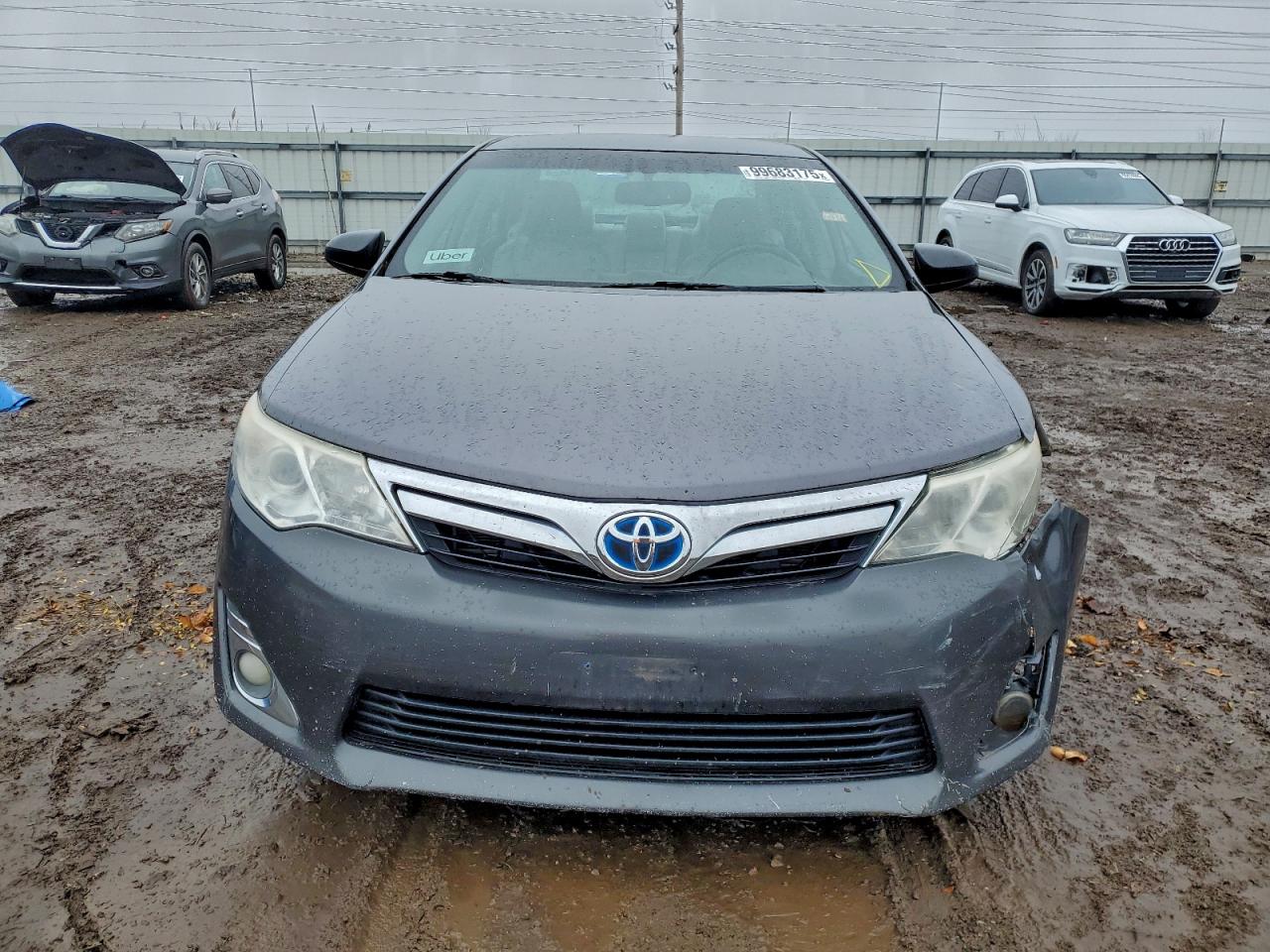 Toyota Camry Hybrid Image 9