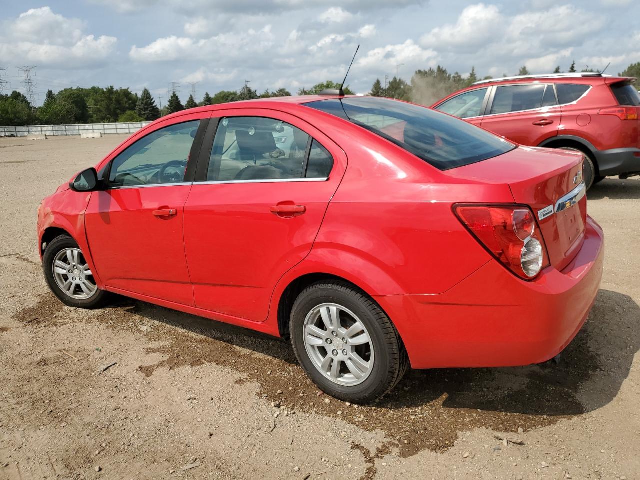 Chevrolet Sonic Lt Image 3