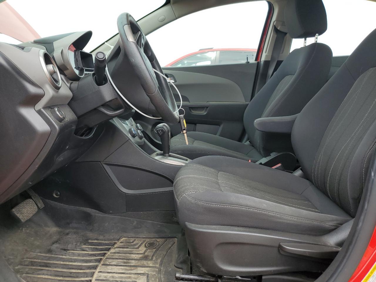 Chevrolet Sonic Lt Image 11