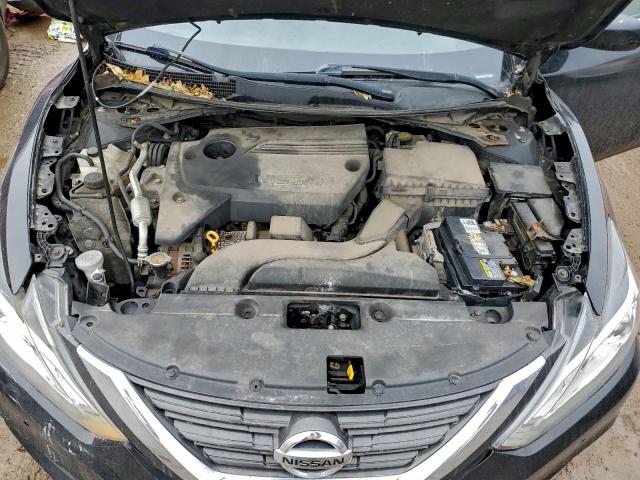 Nissan Altima 2.5 Image 3