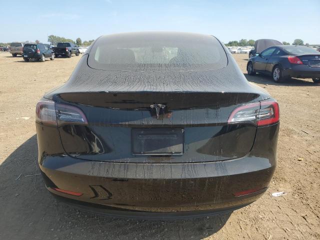 Tesla Model 3 Image 11