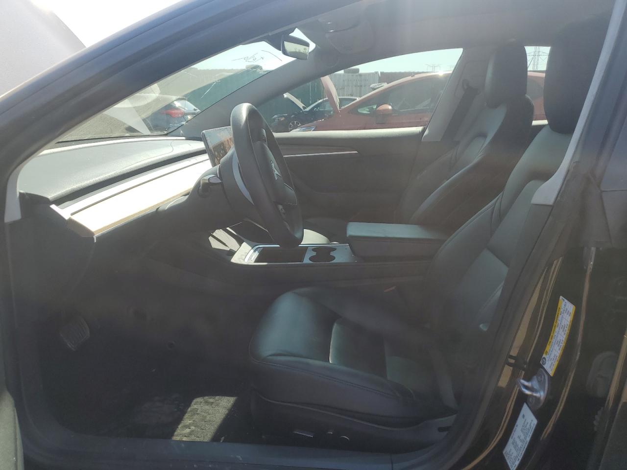 Tesla Model 3 Image 9