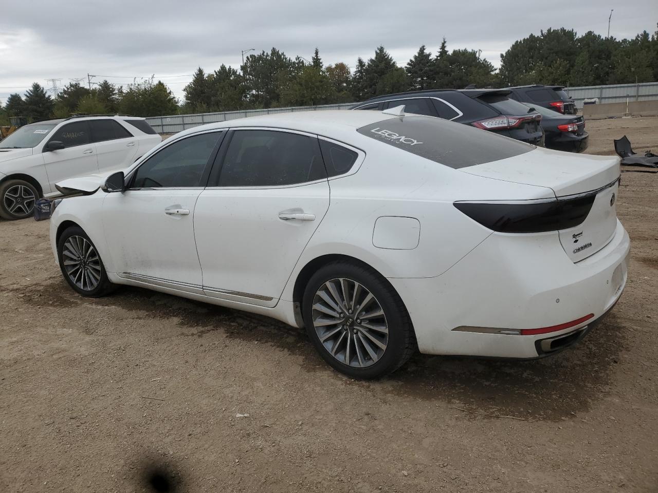 Kia Cadenza Premium Image 5