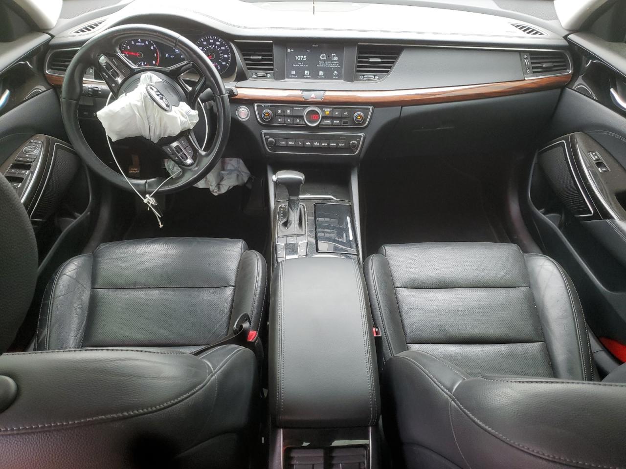Kia Cadenza Premium Image 7
