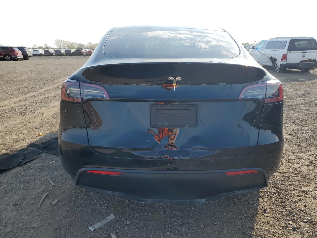 Tesla Model Y Image 9