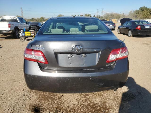 Toyota Camry Base Image 4