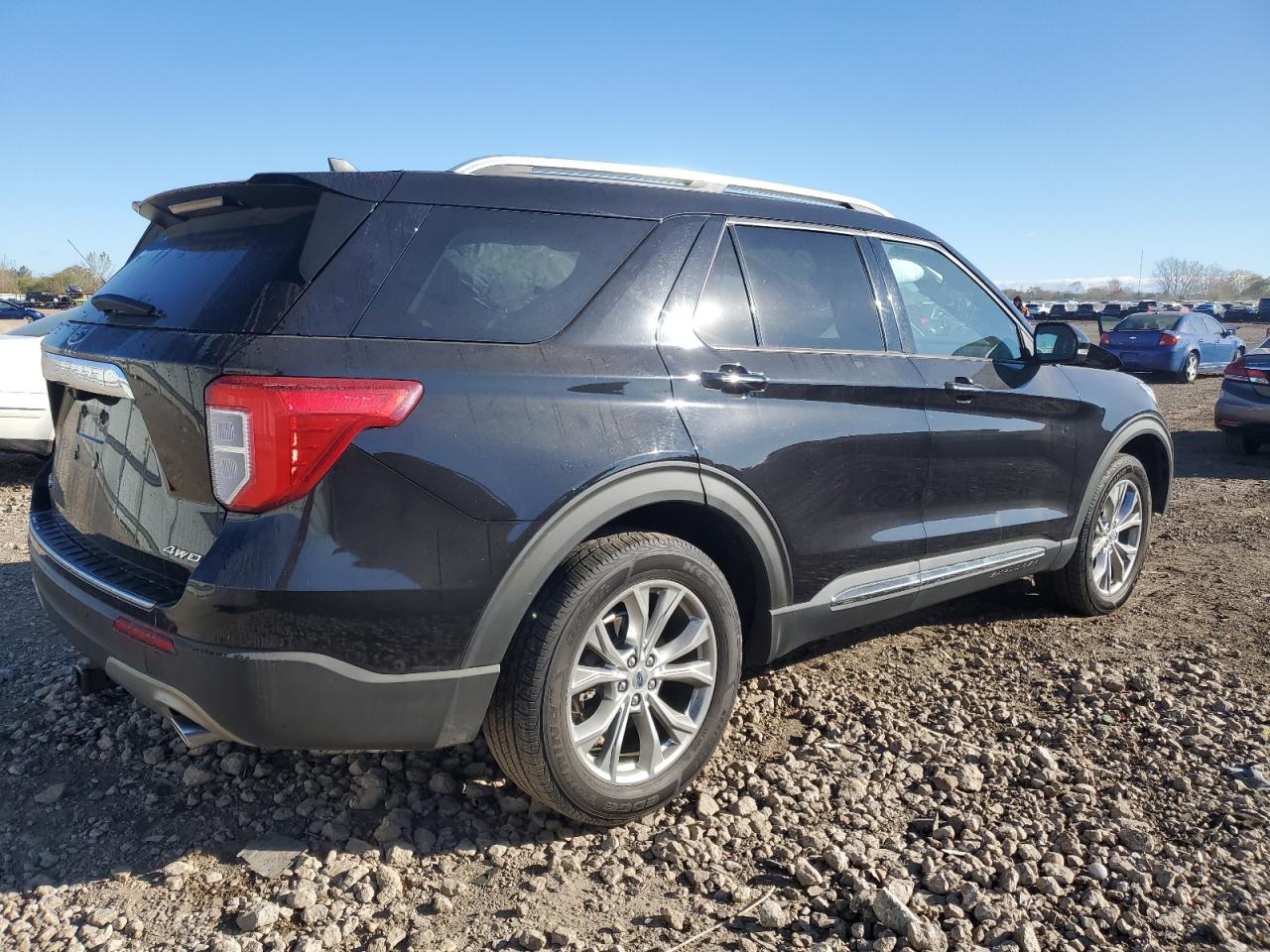 Ford Explorer Limited Image 12