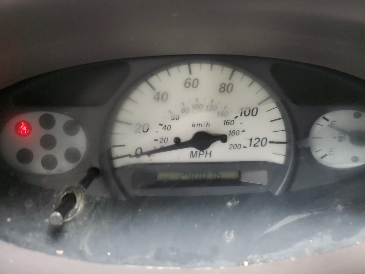 Toyota ECHO Image 12