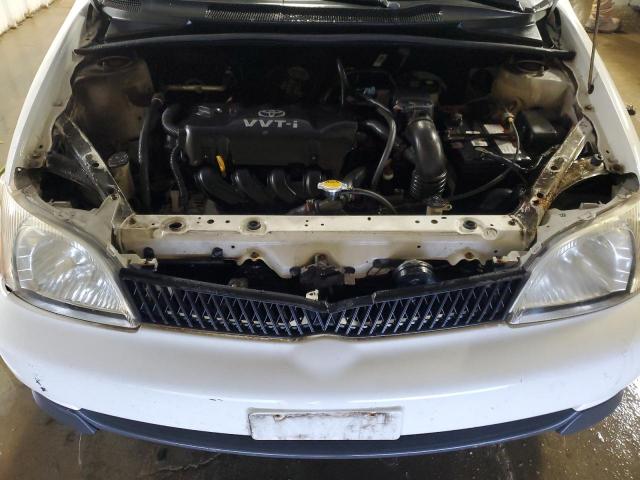 Toyota ECHO Image 11