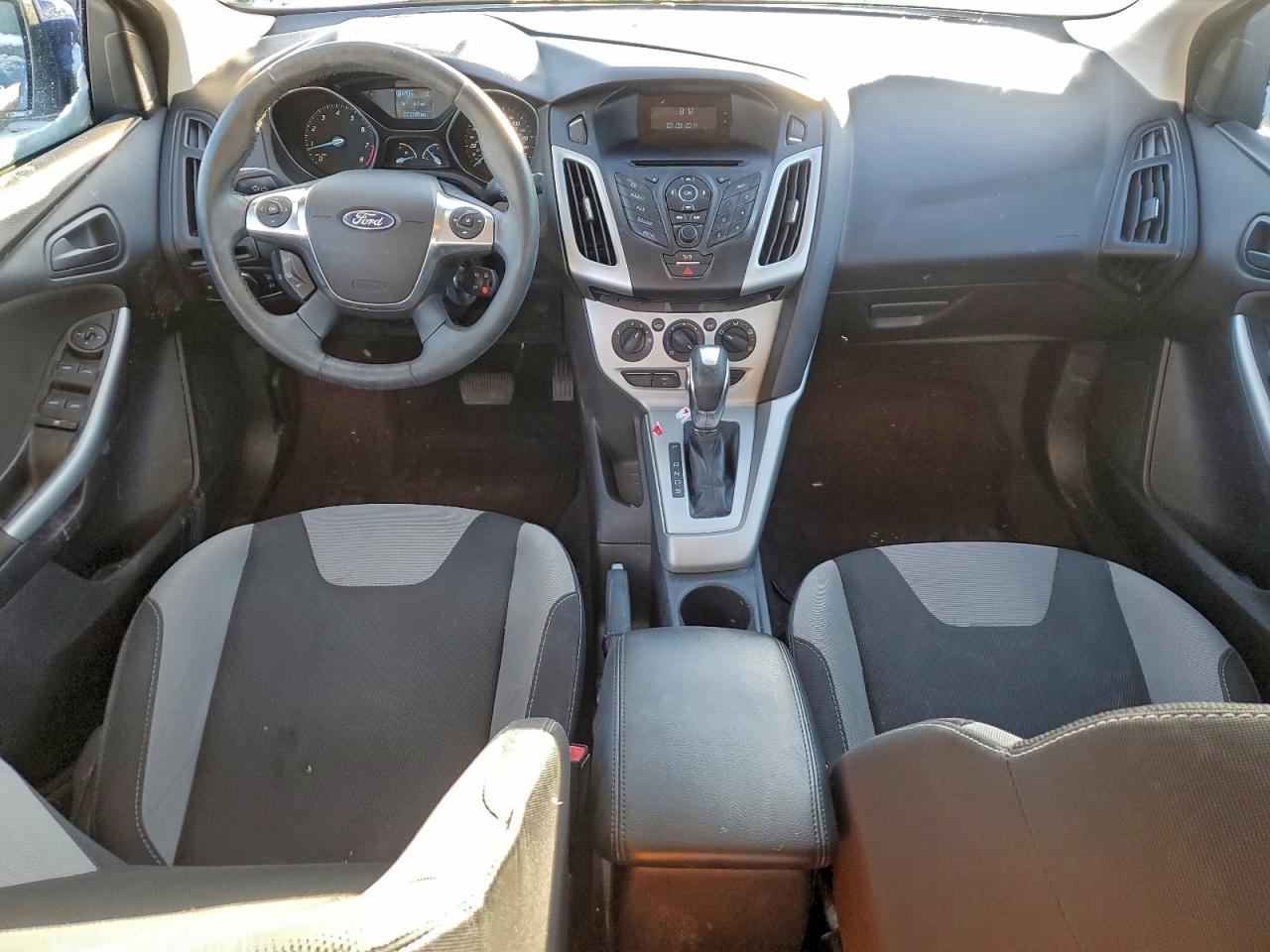 Ford Focus Se Image 9