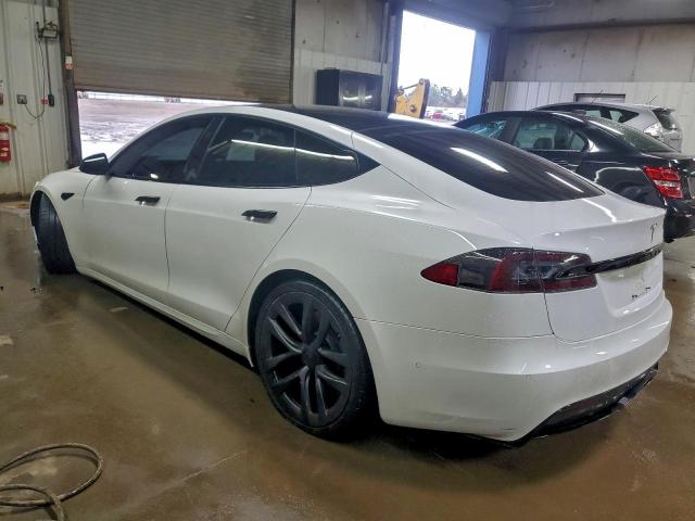 Tesla Model S Image 12