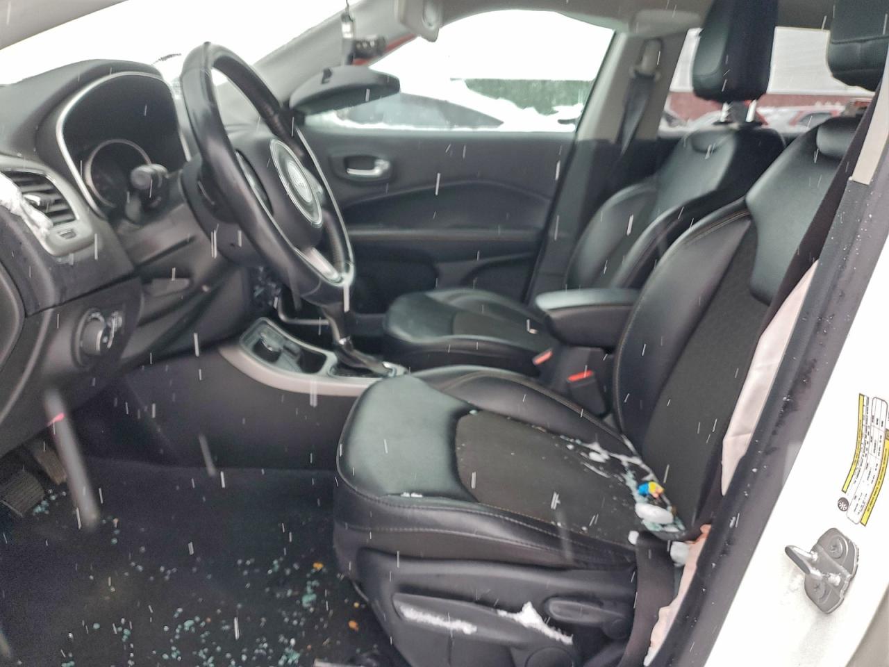 Jeep Compass Latitude Image 11