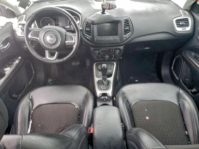 Jeep Compass Latitude Image 4