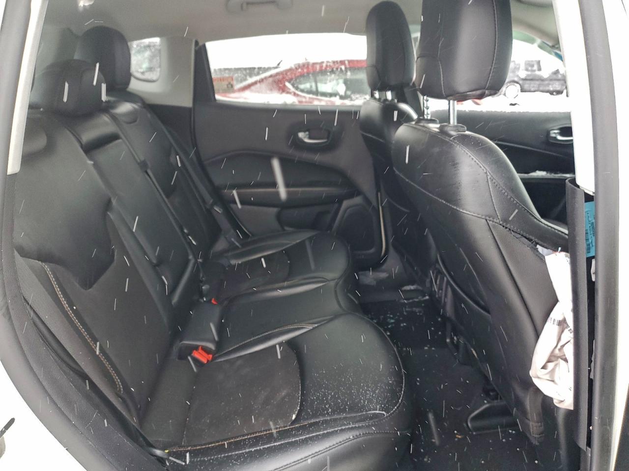 Jeep Compass Latitude Image 7