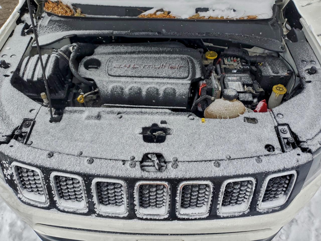Jeep Compass Latitude Image 8