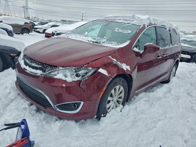  Salvage Chrysler Pacifica