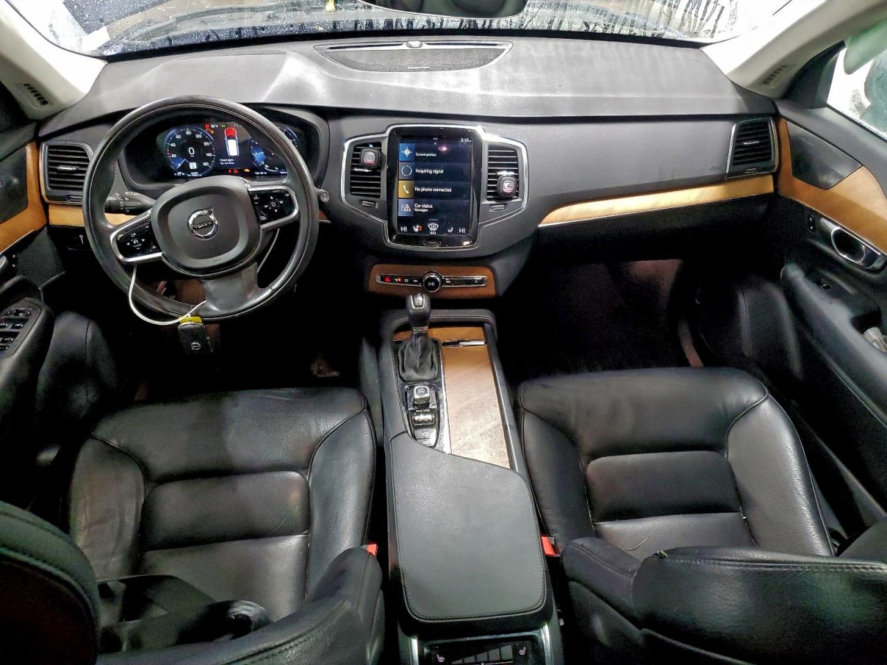 Volvo XC90 T6 Momentum Image 11