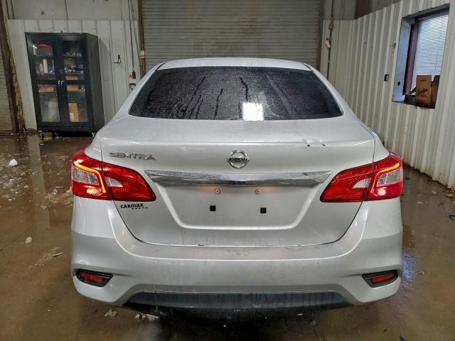 Nissan Sentra S Image 3