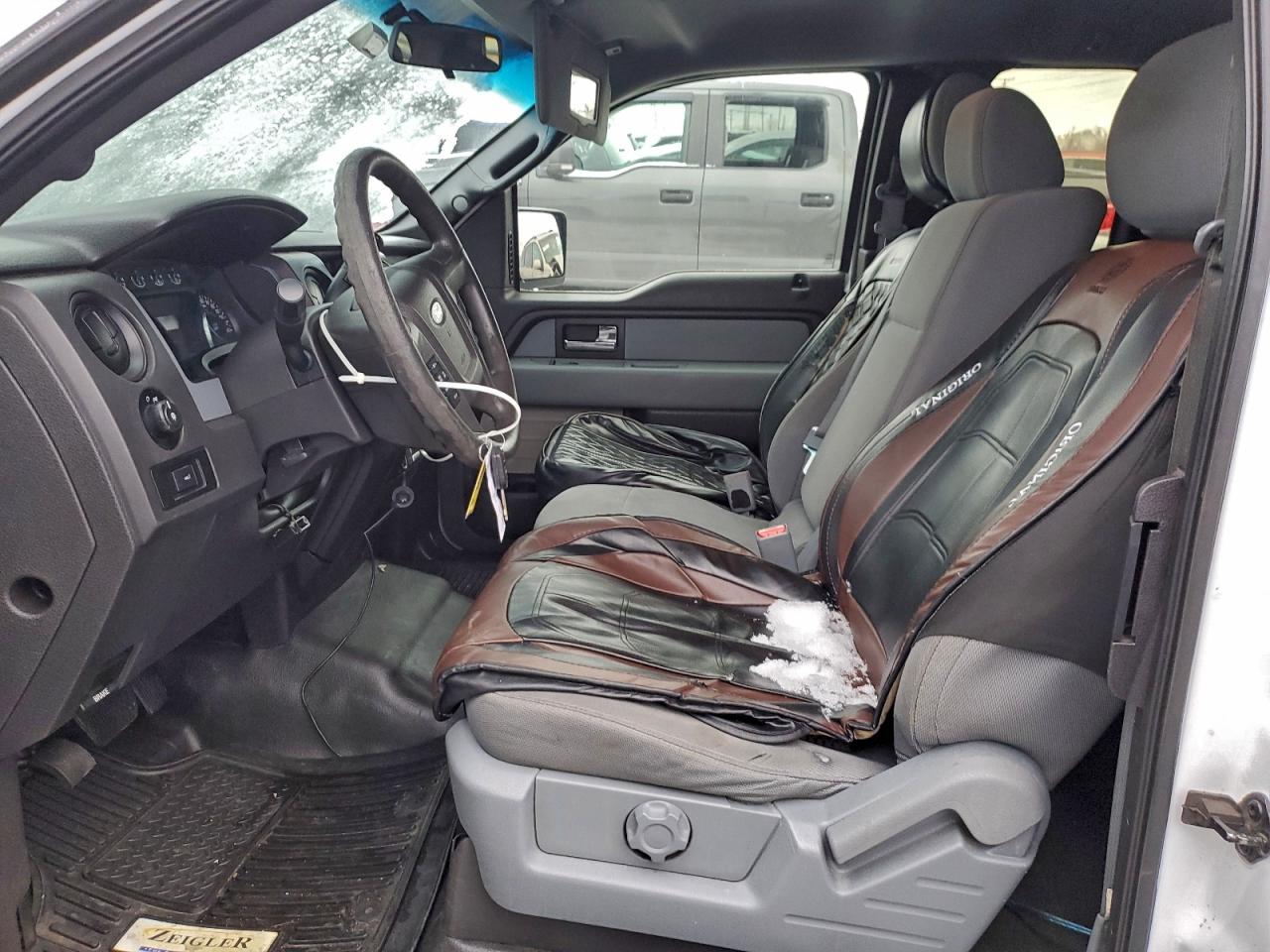 Ford F-150 Super Cab Image 7