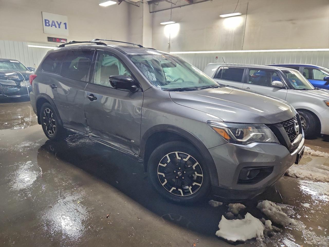 Nissan Pathfinder Sl Image 5