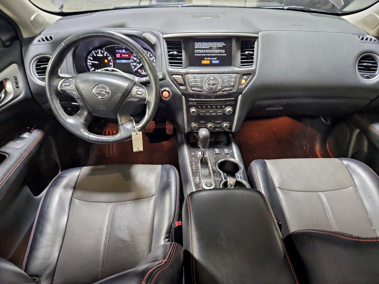 Nissan Pathfinder Sl Image 4