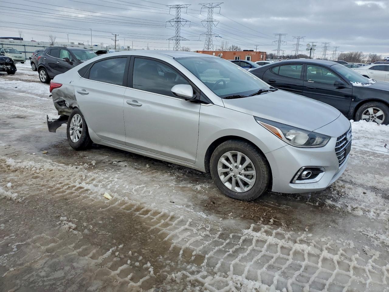 Hyundai ACCENT Se Image 2