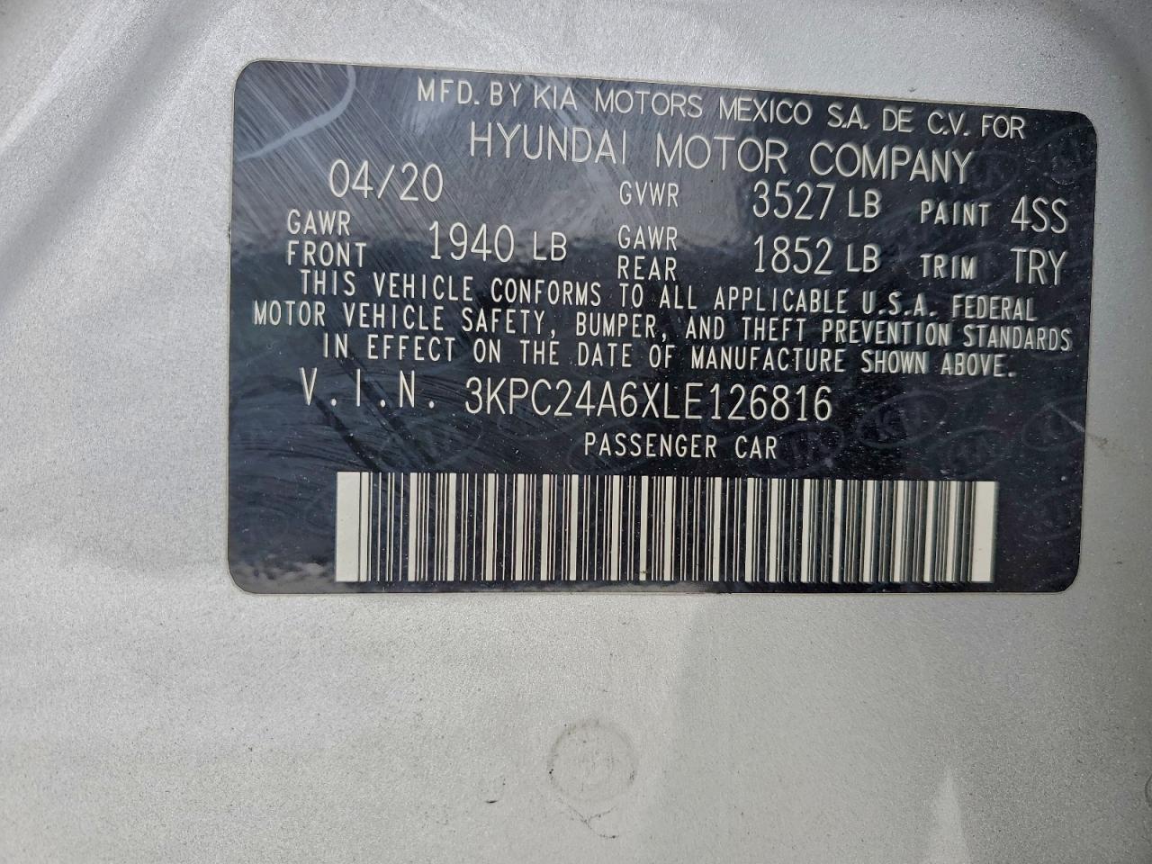 Hyundai ACCENT Se Image 9