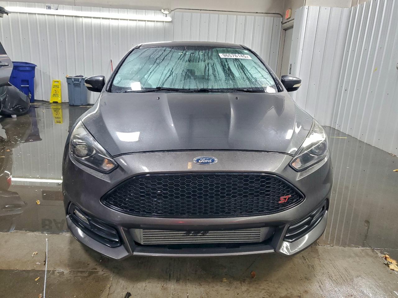 Ford Focus St Image 5