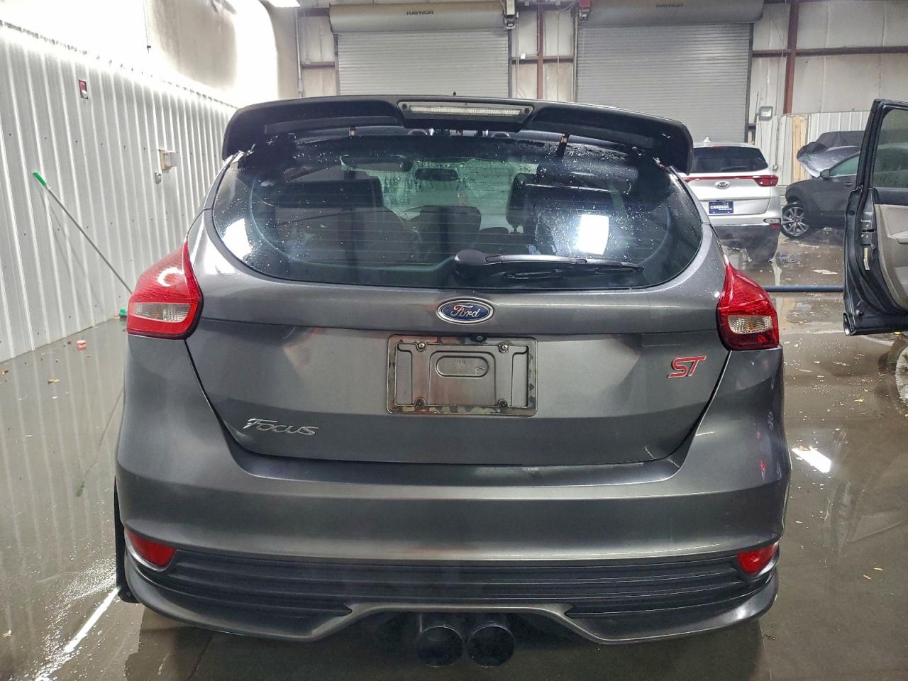 Ford Focus St Image 2