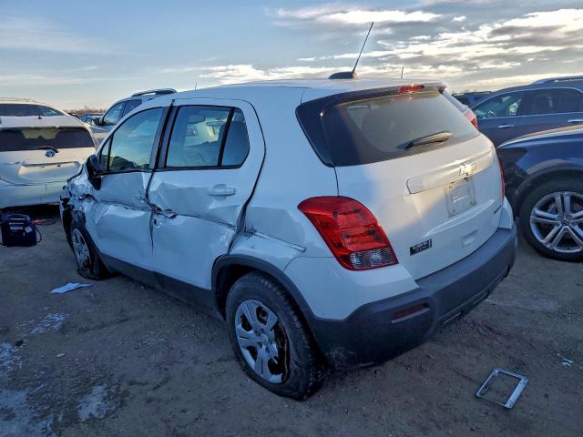 Chevrolet Trax Ls Image 2