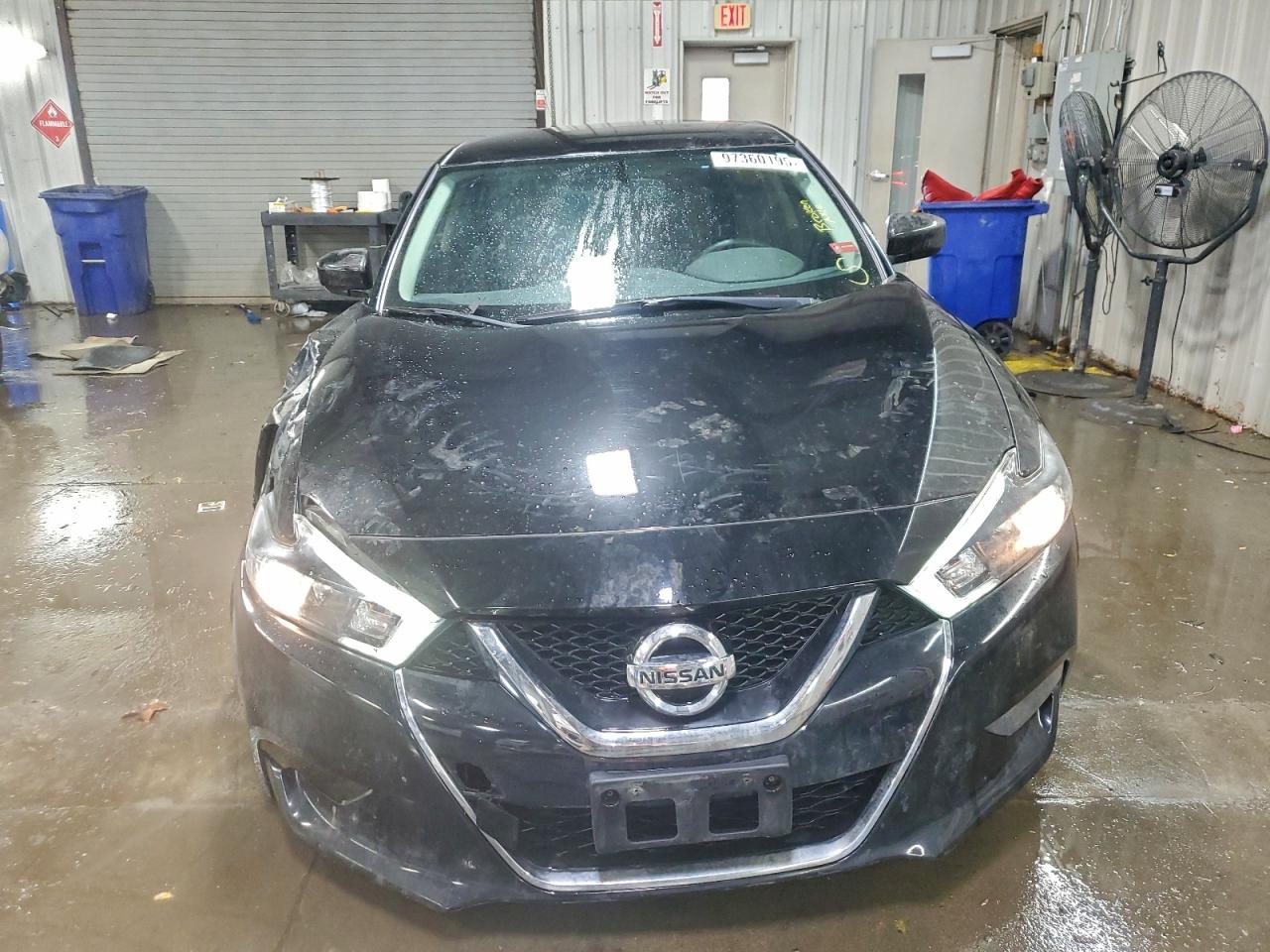 Nissan Maxima 3.5s Image 8