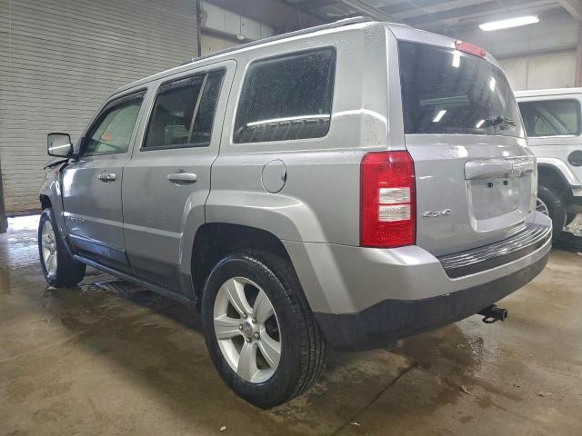 Jeep Patriot Latitude Image 2