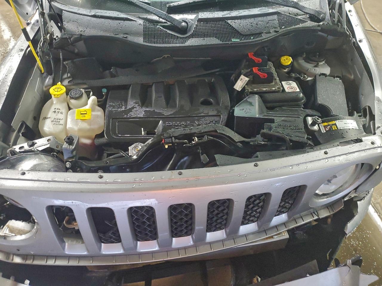 Jeep Patriot Latitude Image 12