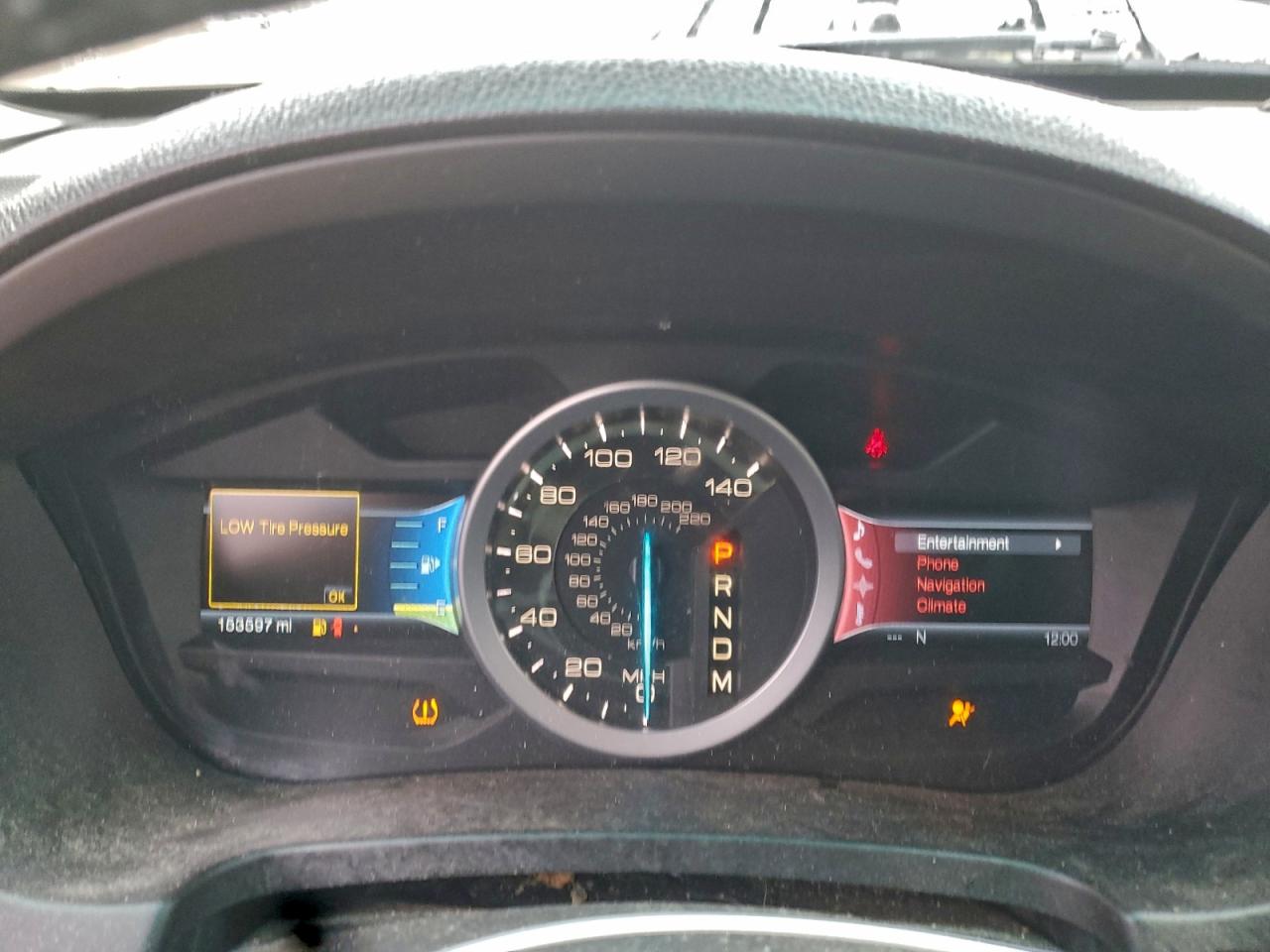 Ford Explorer Limited Image 3