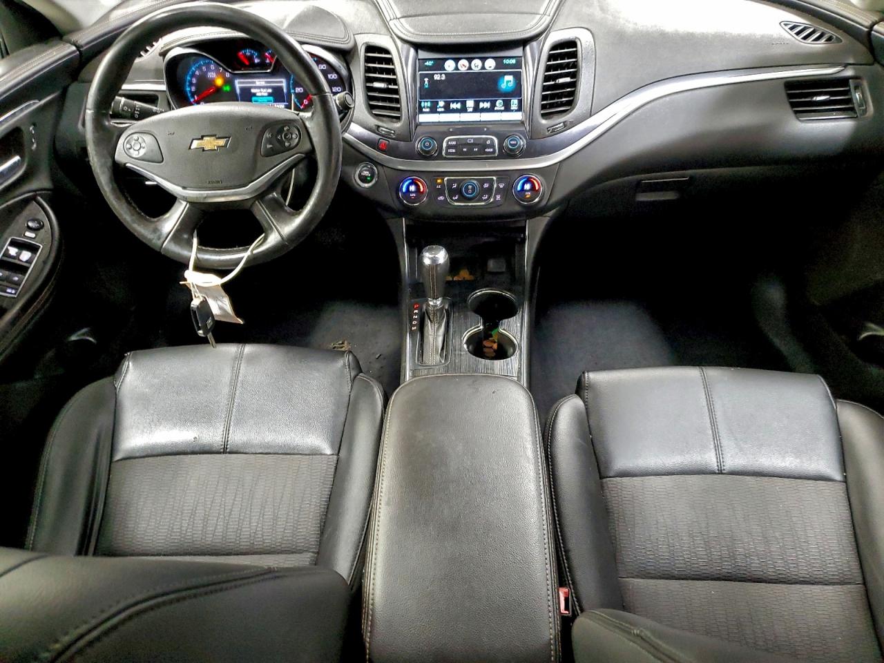 Chevrolet Impala Lt Image 8